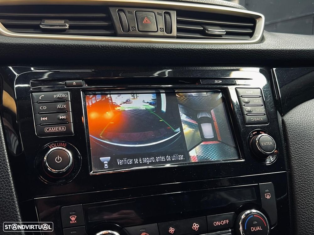 Nissan Qashqai 1.5 dCi N-Connecta 18 - 28