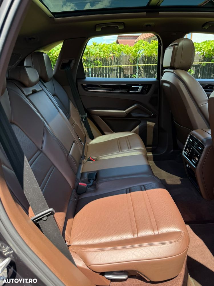 Porsche Cayenne Standard - 15