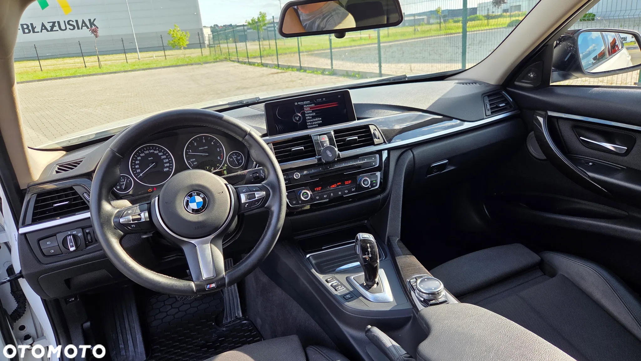 BMW Seria 3 320d Efficient Dynamics Luxury Line sport - 23