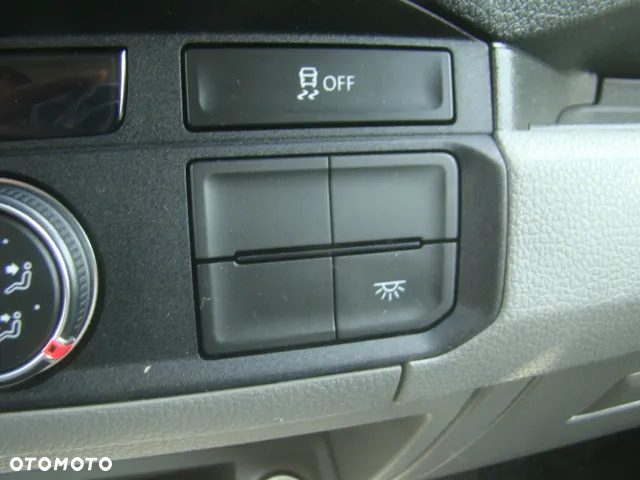 Volkswagen CRAFTER MAN TGE RAMA 4.20 140KM KLIMA - 24