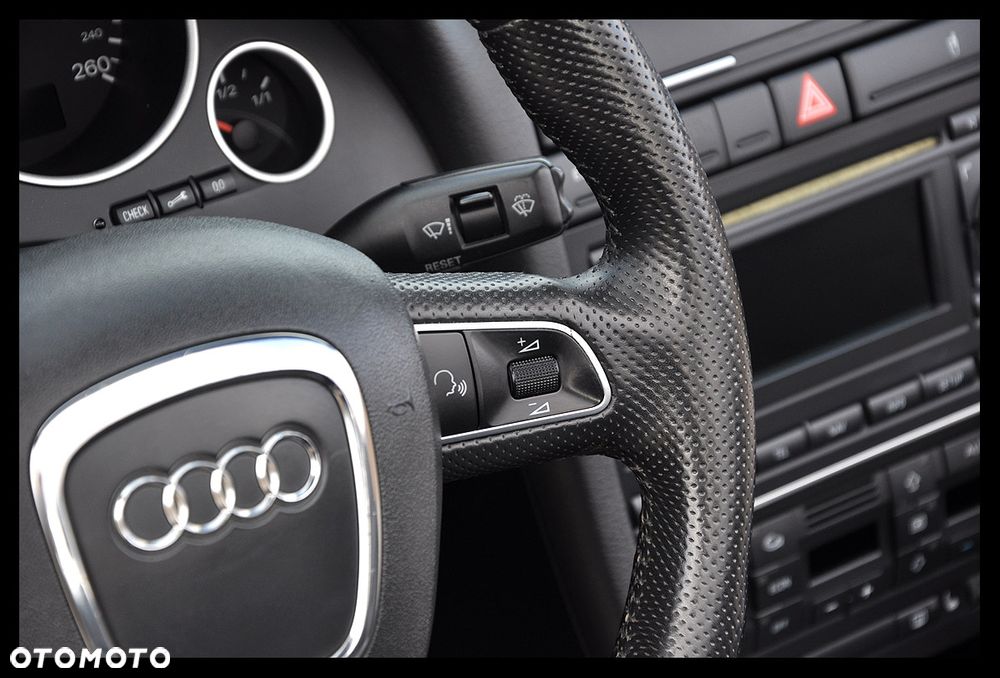 Audi A4 Cabrio 1.8T - 30