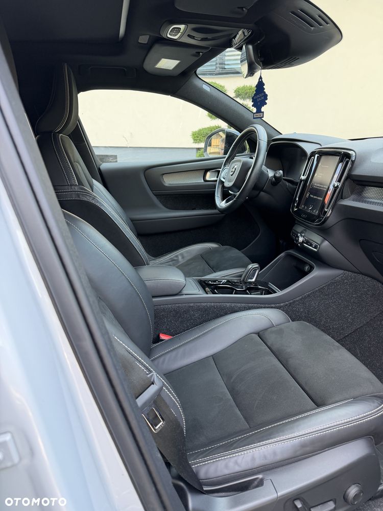 Volvo XC 40 T5 AWD R-Design - 11