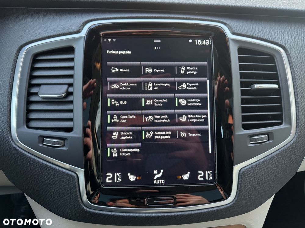 Volvo XC 90 D5 AWD Momentum 7os - 34