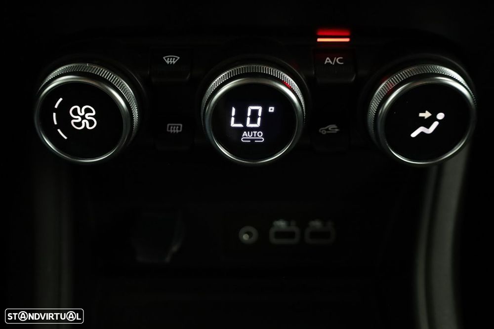Renault Captur 1.0 TCe Techno Bi-Fuel - 13
