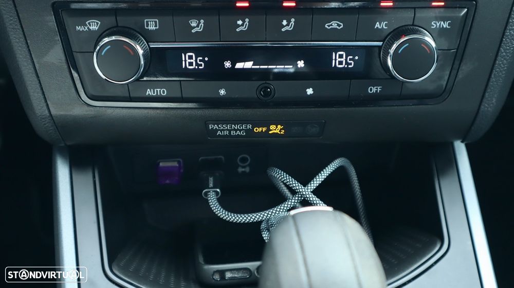 SEAT Arona 1.0 TSI Style DSG - 48