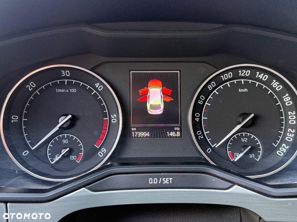 Skoda Superb 1.6 TDI Ambition Greenline - 19