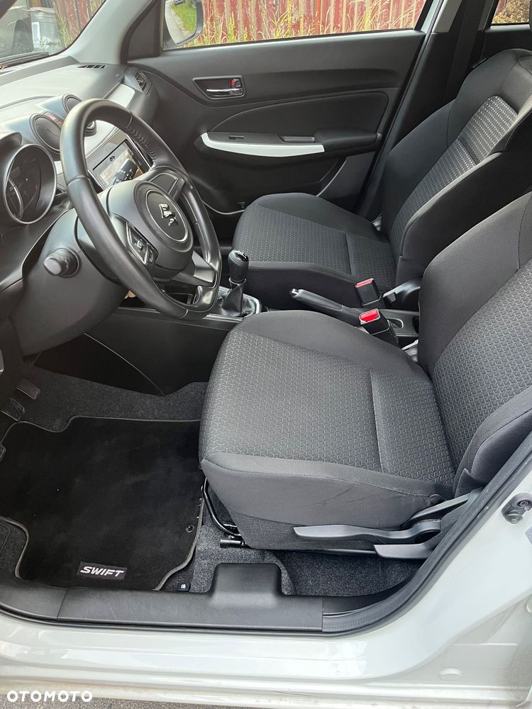 Suzuki Swift - 6