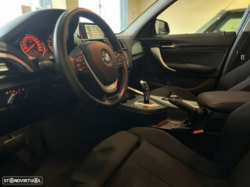 BMW 118 dA Line Sport - 28