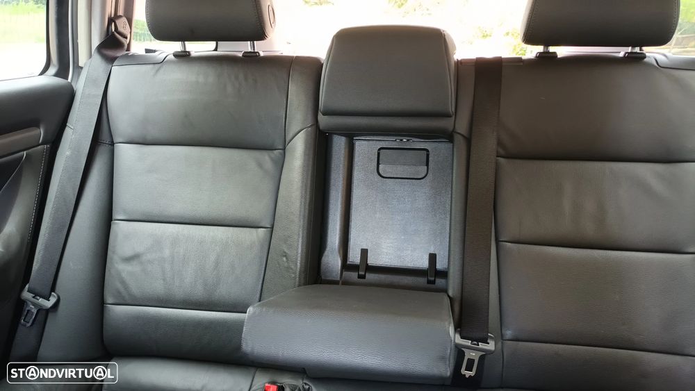 Opel Vectra Caravan 1.9 CDTi Executive - 15