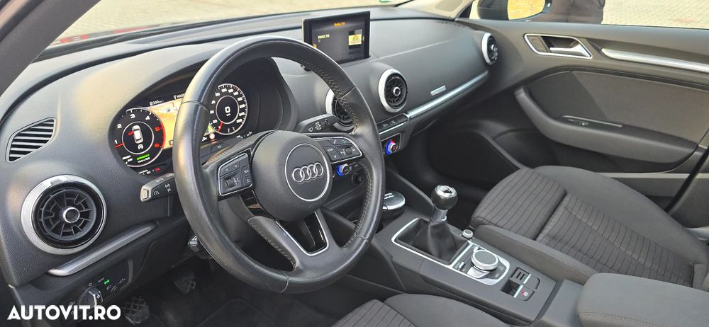 Audi A3 2.0 TDI Sportback Attraction - 17