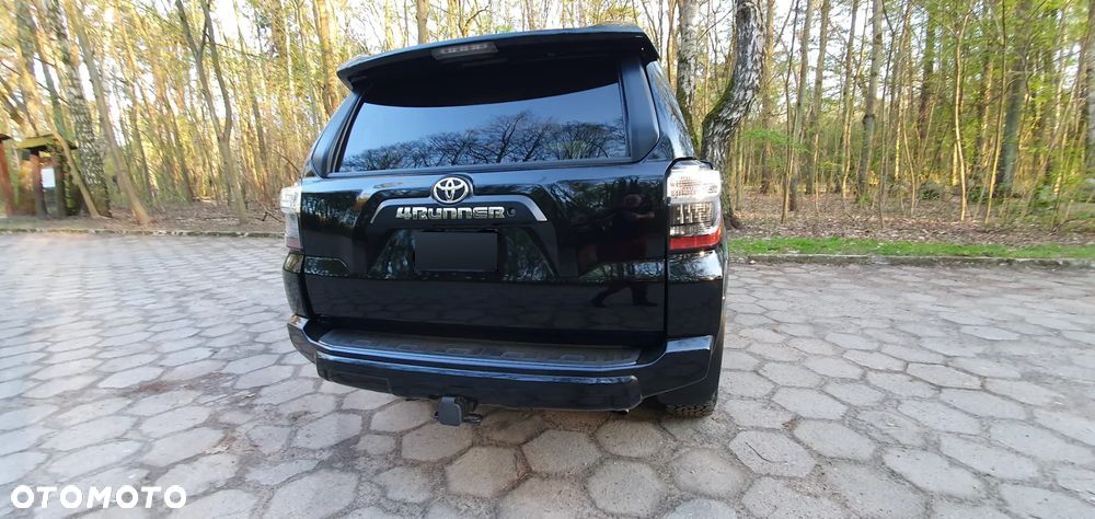 Toyota 4-Runner - 11