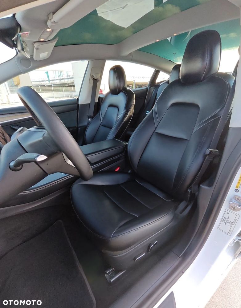 Tesla Model 3 - 15