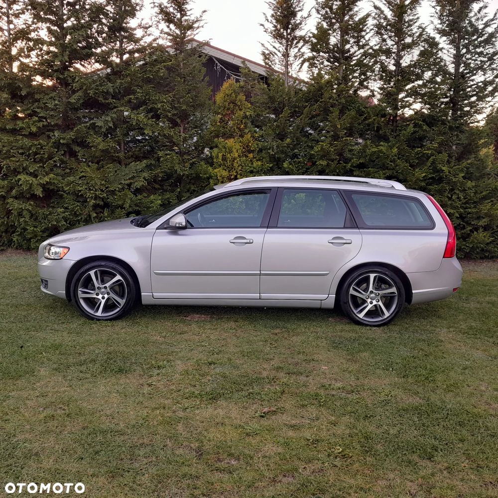 Volvo V50 D2 R-Design - 6