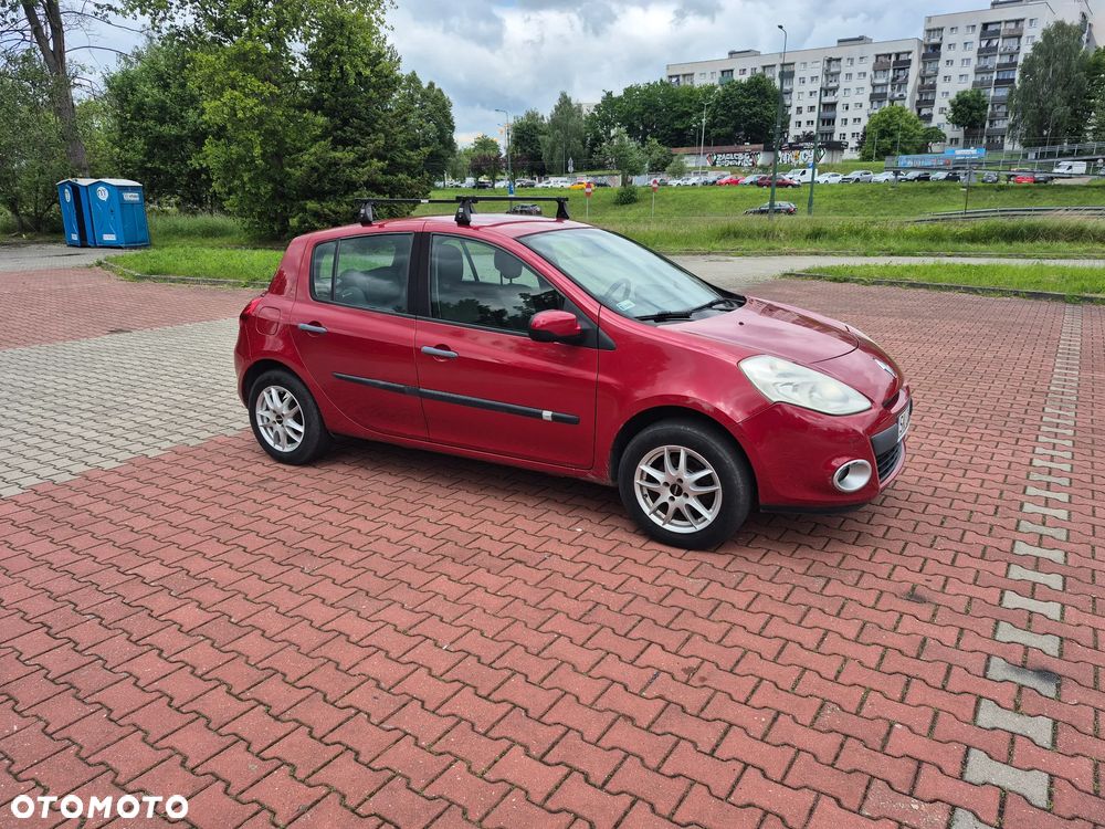 Renault Clio 1.2 16V Authentique - 11