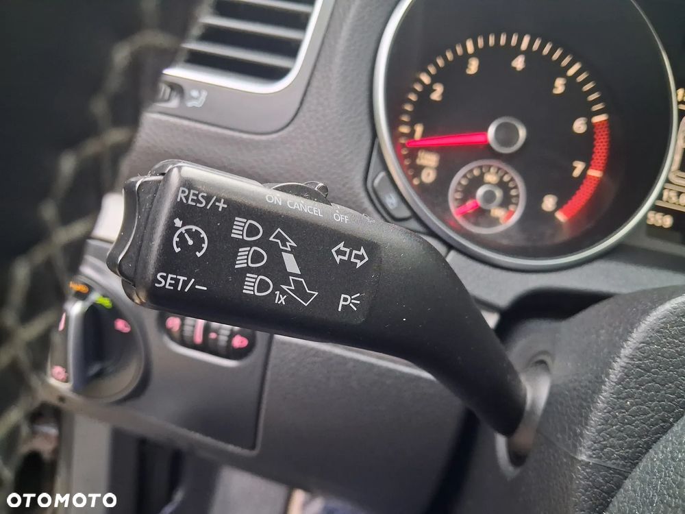 Volkswagen Golf - 13