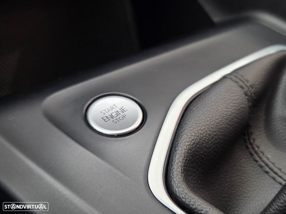 VW Golf Variant 2.0 TDi - 28