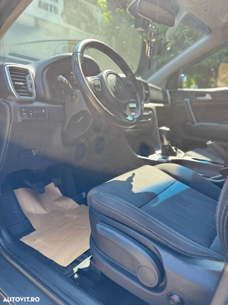 Kia Sportage 1.7 CRDI 2WD Attract - 10