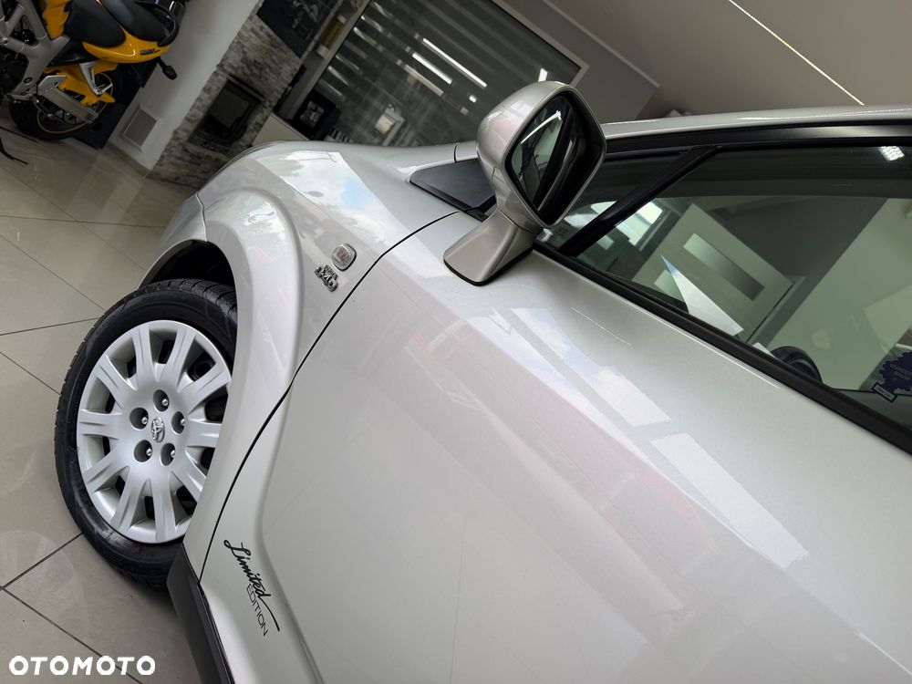 Toyota Corolla Verso 2.0 D-4D Prestige - 16