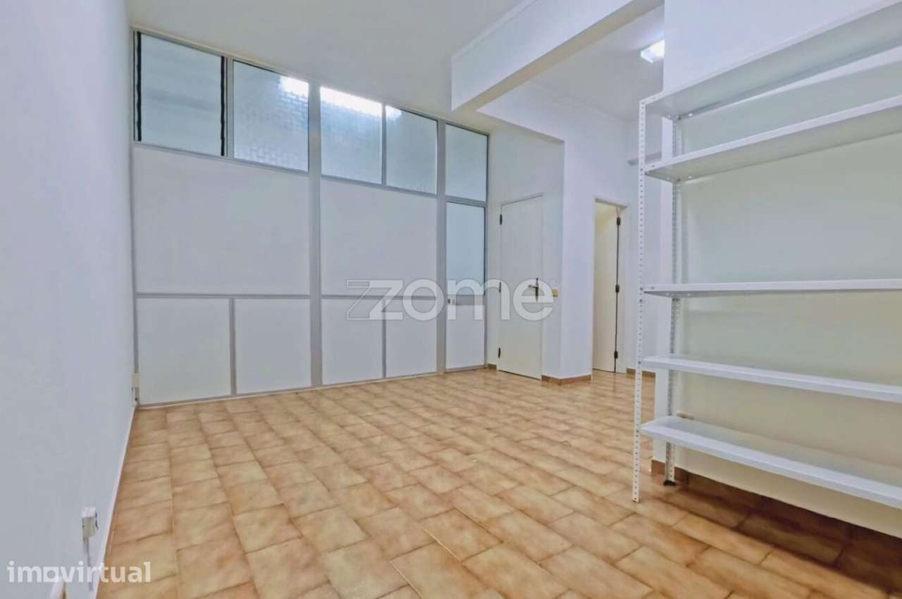 Loja Comercial na Zona Ribeirinha – Portimão - Grande imagem: 4/15