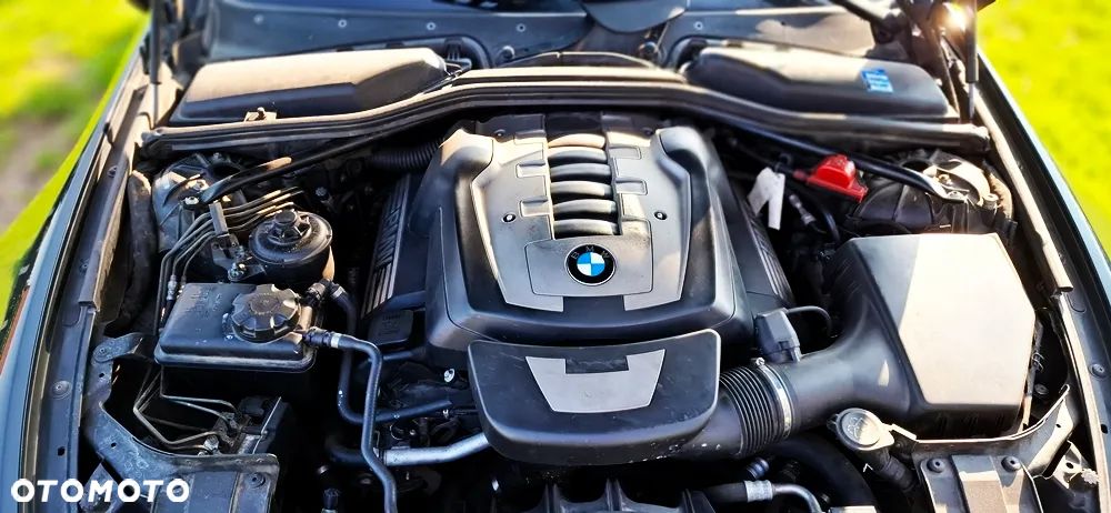 BMW Seria 6 650 i - 24