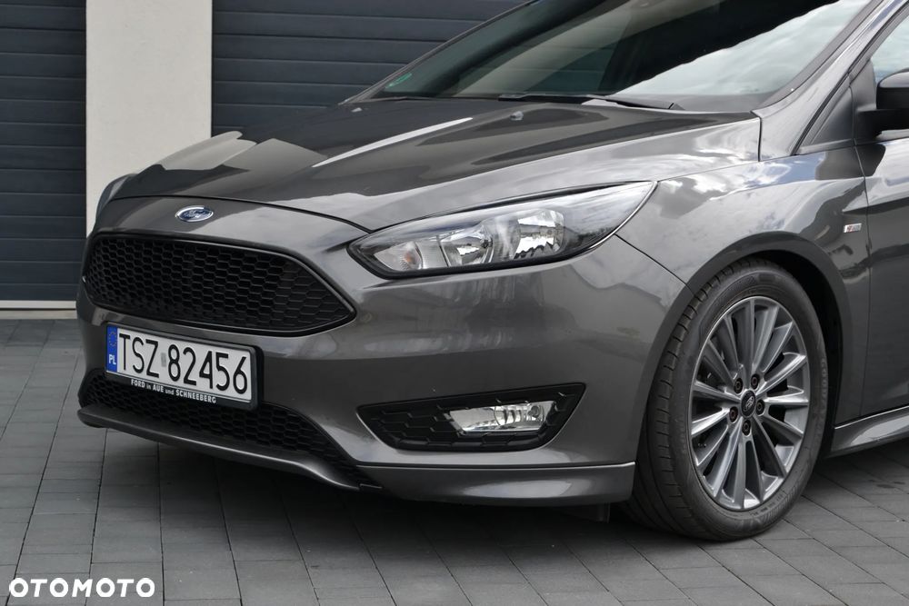 Ford Focus 1.5 EcoBoost ST-Line ASS - 11