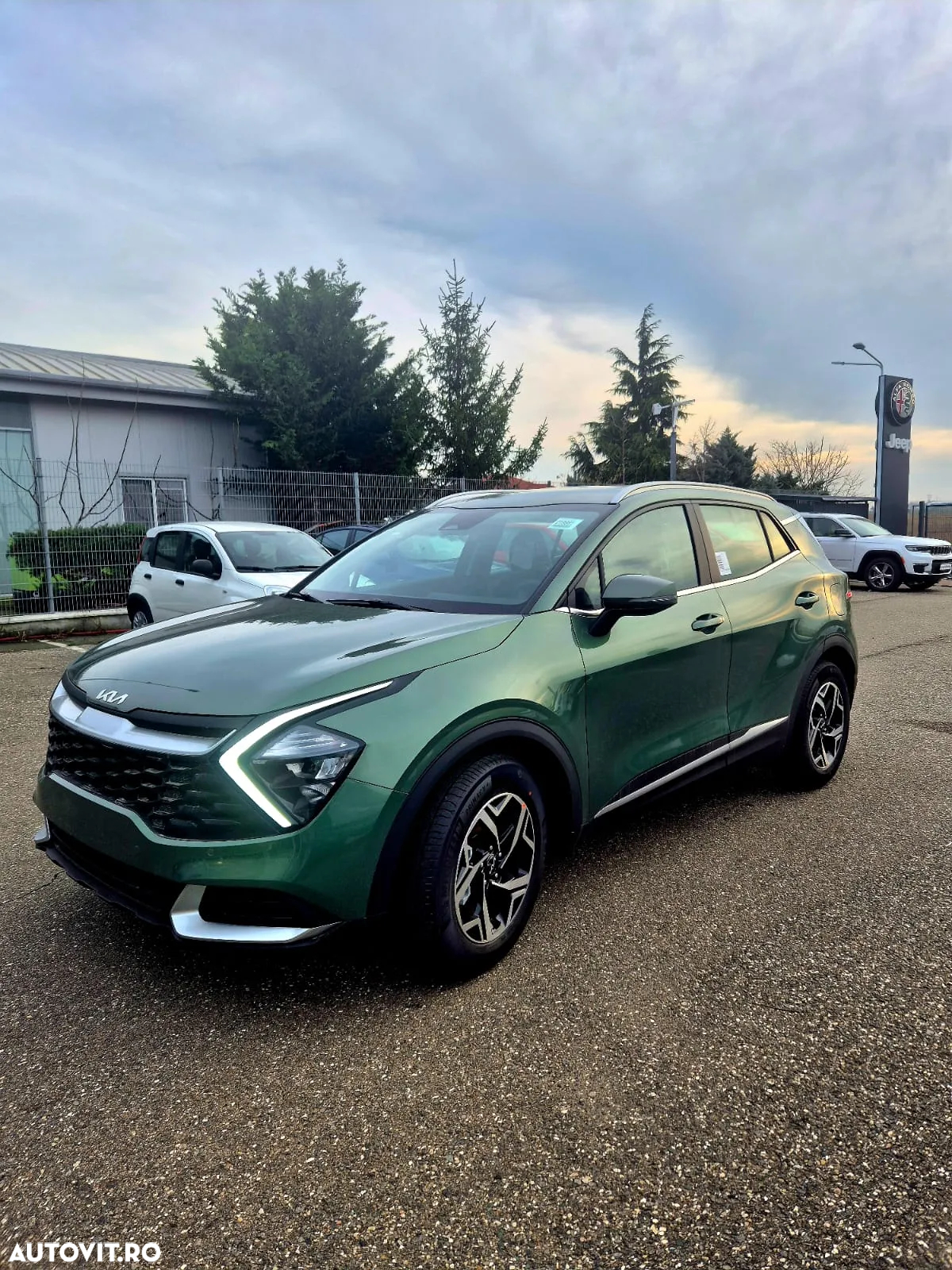 Kia Sportage 1.6 T-GDI MHEV 7DCT HP 4x2 Urban - 3