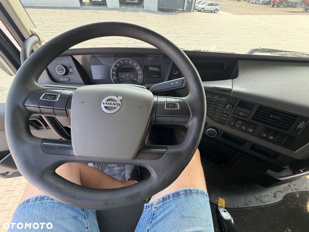 Volvo FH500 / EURO 6 / ACC / LEDY / ALUFELGI / SERWISOWANY / SPROWADZONY - 15