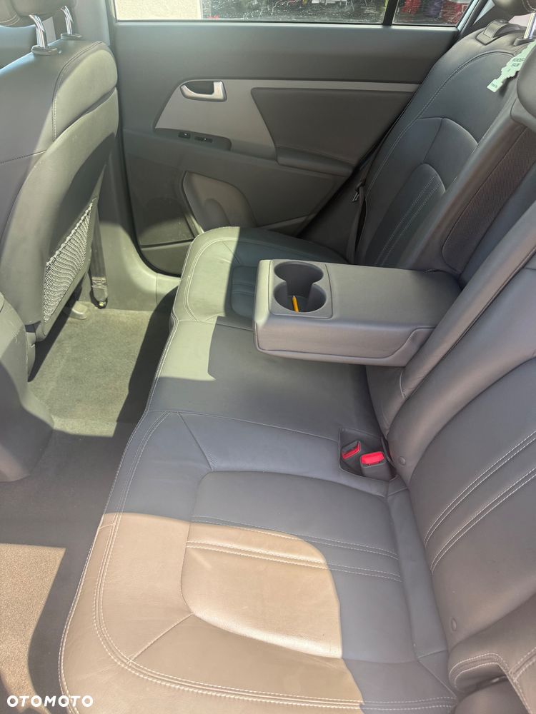 Kia Sportage 2,0 CRDI AWD Vision - 8