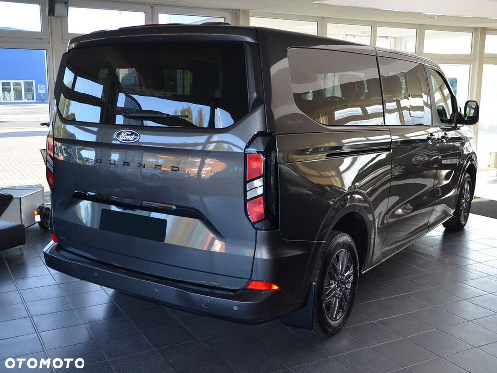Ford Tourneo Custom - 5