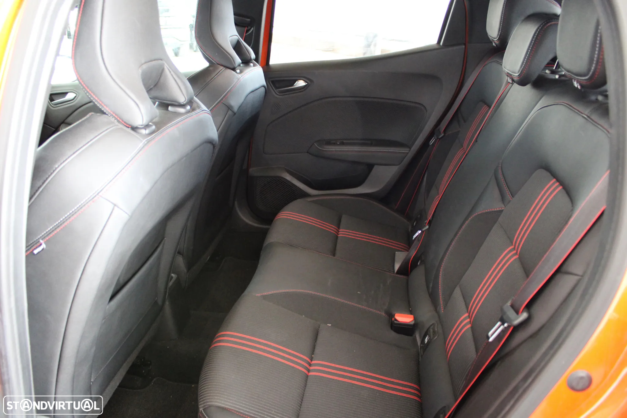 Renault Clio 1.0 TCe RS Line - 19