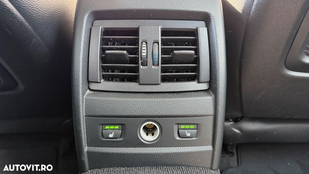 BMW Seria 3 320d Aut. Sport Line - 30