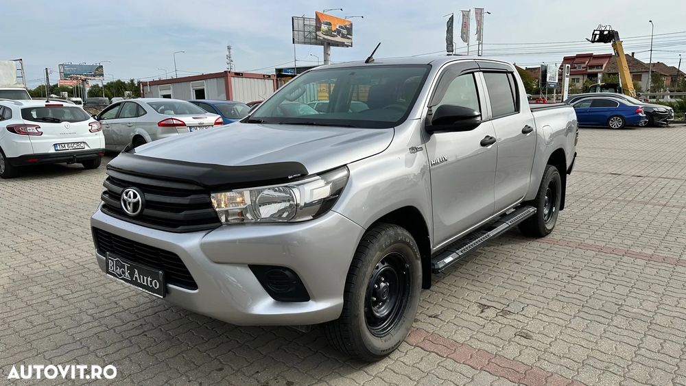 Toyota Hilux 4x4 Double Cab M/T Comfort - 2