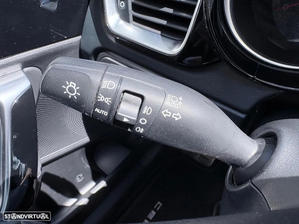 Kia Ceed SW 1.4 T-GDI Drive+SRF 7DCT - 42