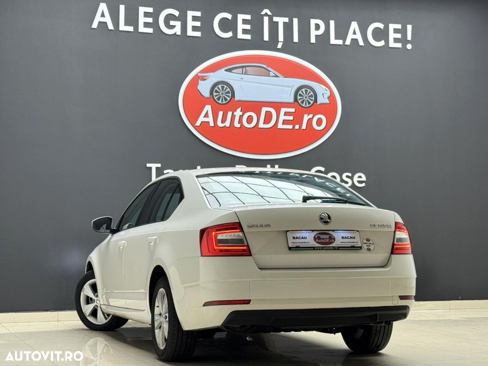 Skoda Octavia - 3