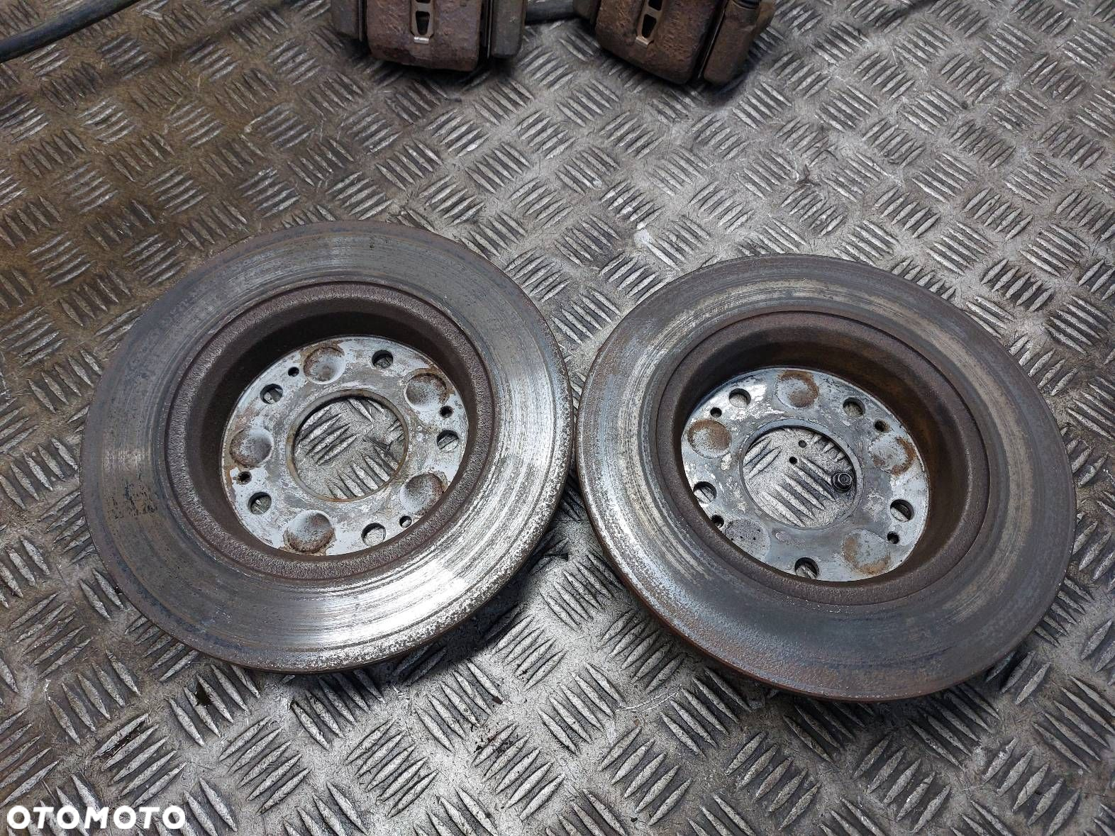 TARCZE HAMULCOWE TYŁ + KLOCKI + ZACISKI HONDA CIVIC VIII SEDAN 1.3 IMA - 3