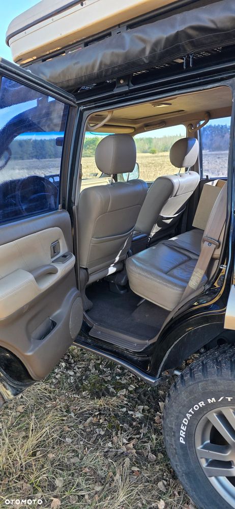 Toyota Land Cruiser - 22