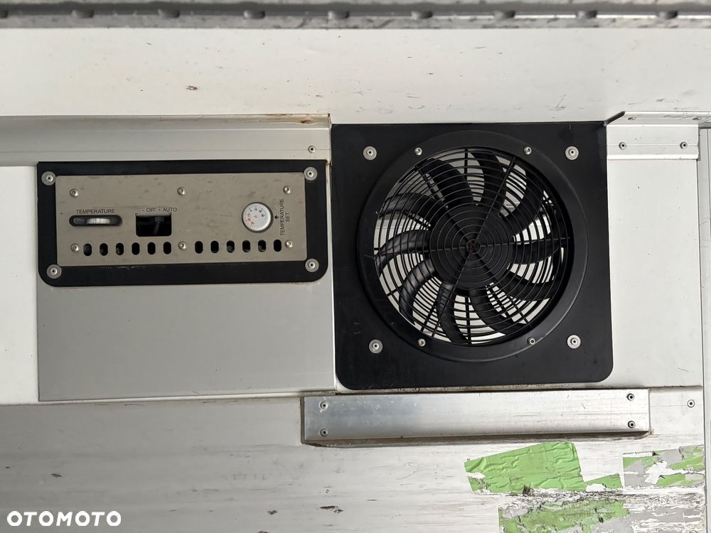 MAN TGM 15.250 / CHŁODNIA CARRIER / DZIELONA KOMORA / DMC 16.000kg / 385.000km przebiegu / WINDA / EURO 6 - 31