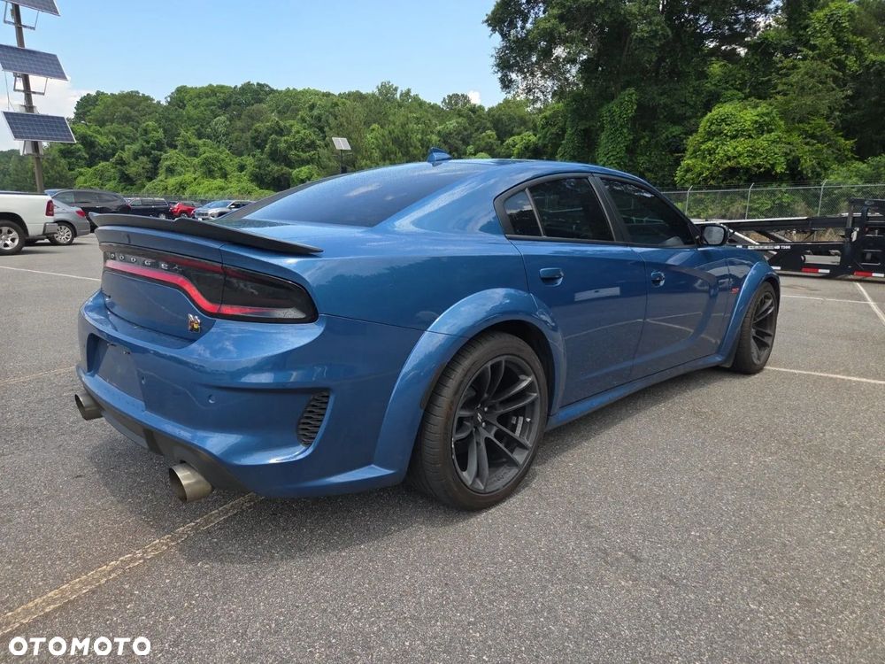 Dodge Charger 6.4 Scat Pack Widebody - 4