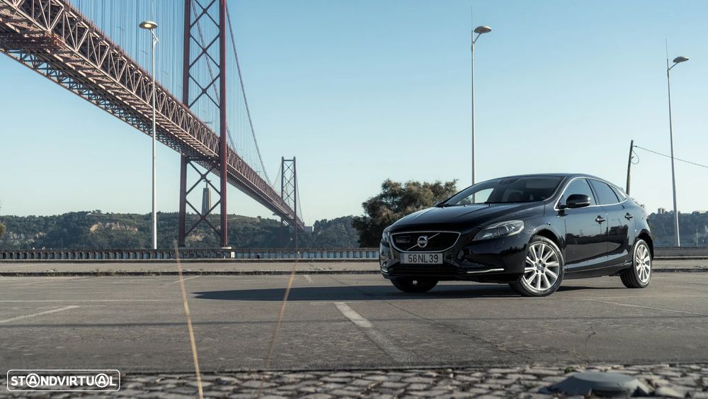 Volvo V40 2013 photo 2