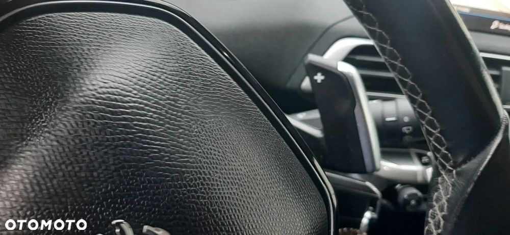 Peugeot 5008 1.6 BlueHDI Active S&S EAT6 - 22