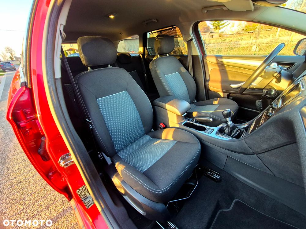 Ford Mondeo 2.0 TDCi Platinium X Plus (Titanium) - 28