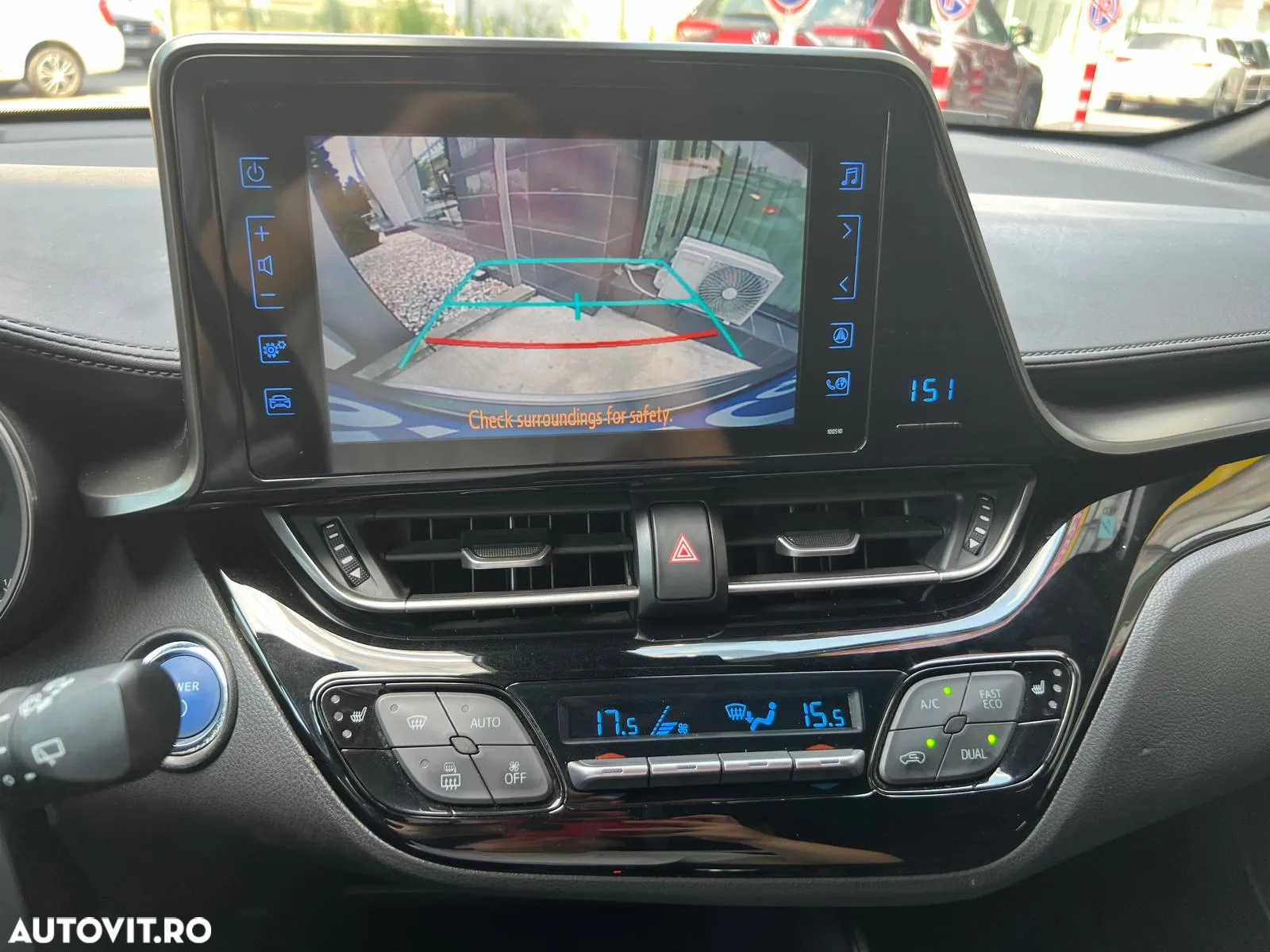 Toyota C-HR - 8