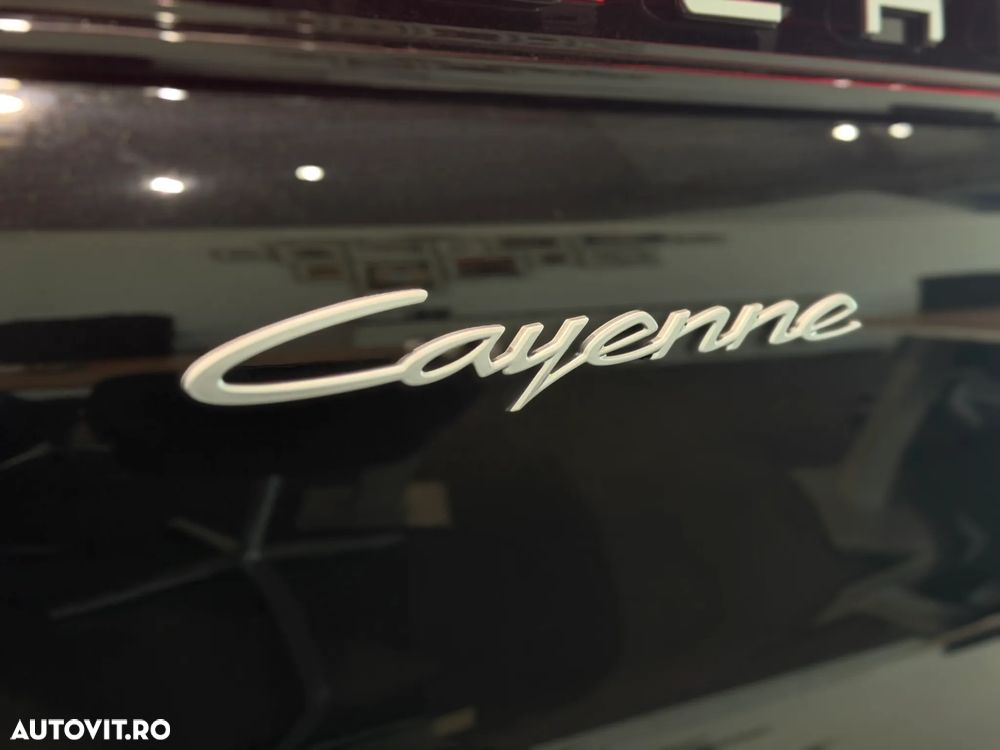 Porsche Cayenne Standard - 16