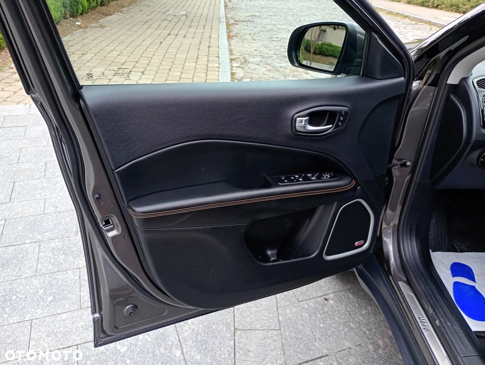 Jeep Compass 1.4 MultiAir Active Drive Automatik Limited - 24