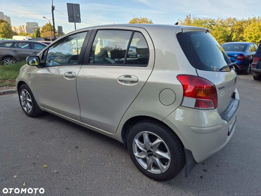 Toyota Yaris 1.33 Luna - 7