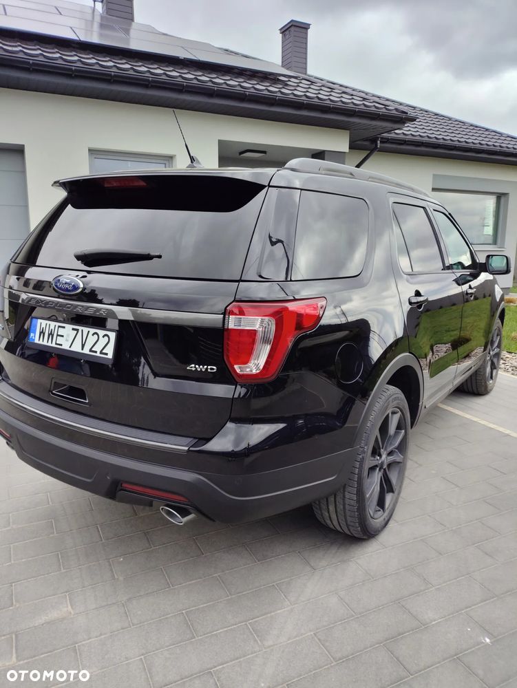Ford Explorer - 3