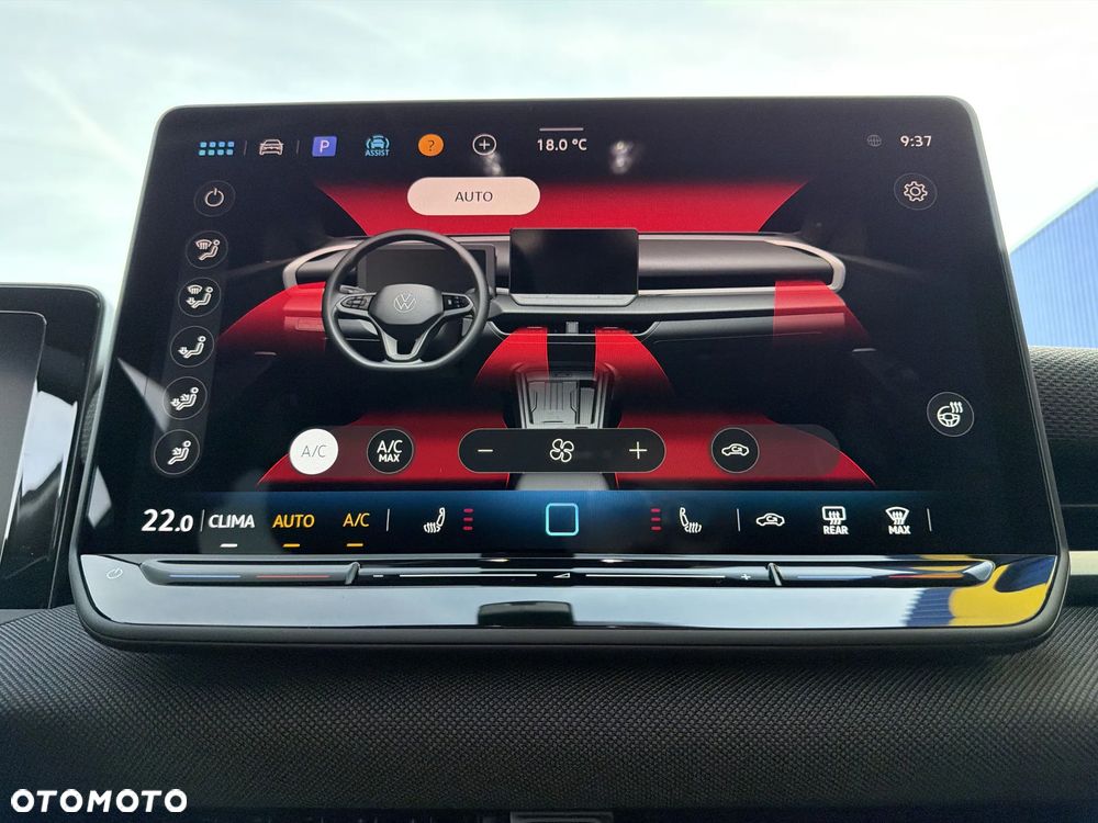 Volkswagen T-Roc 1.5 eTSI Life DSG - 35