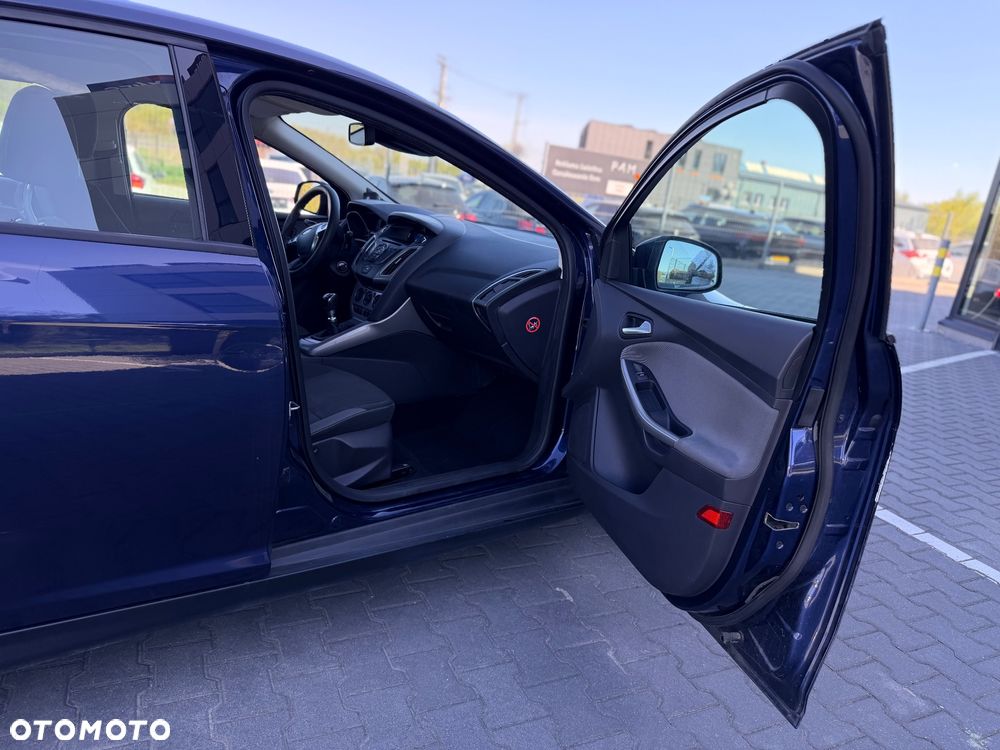 Ford Focus 1.6 Edition Start - 15