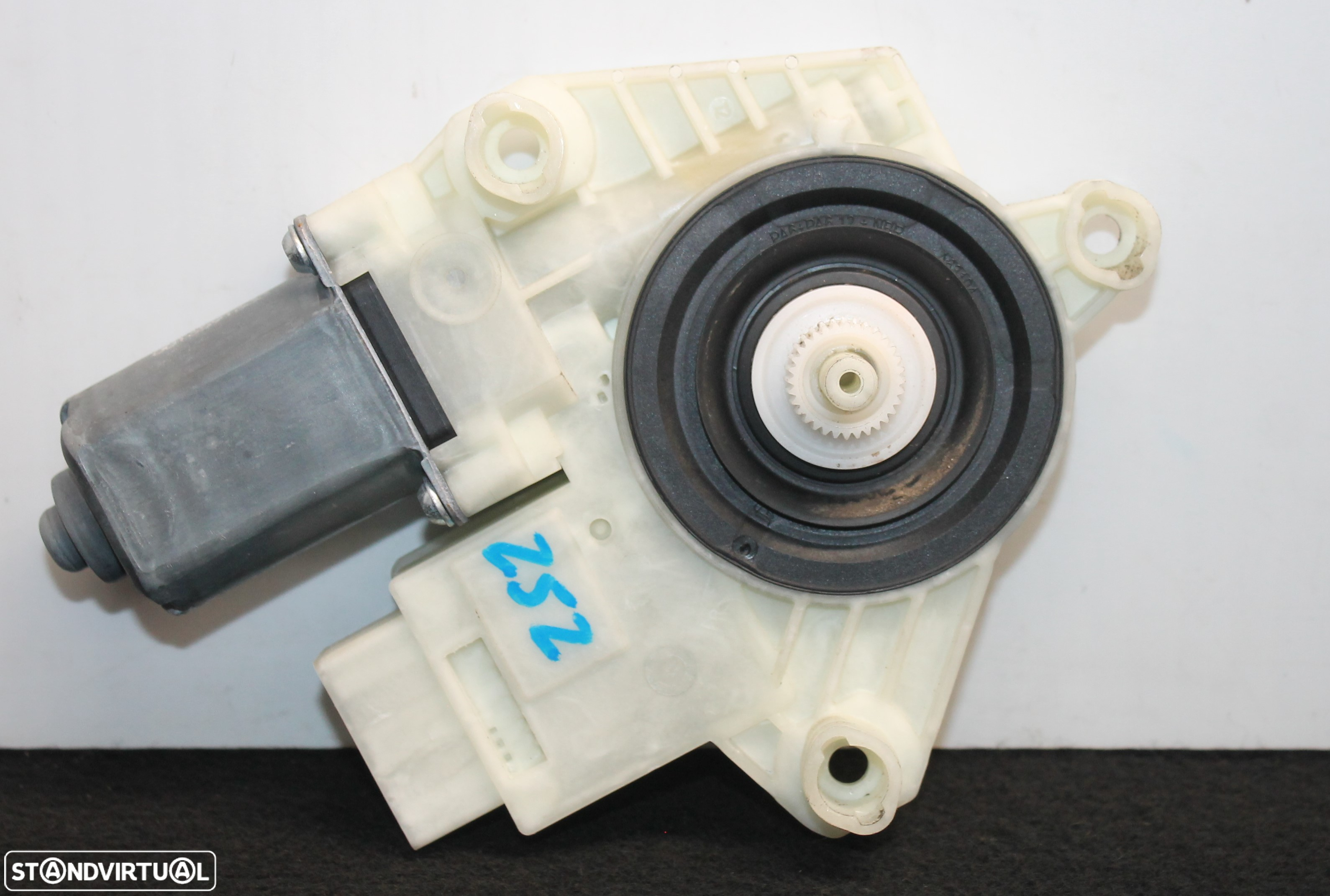 MOTOR ELEVATÓRIO DO VIDRO TRASEIRO DIREITO VW GOLF 7 - 4