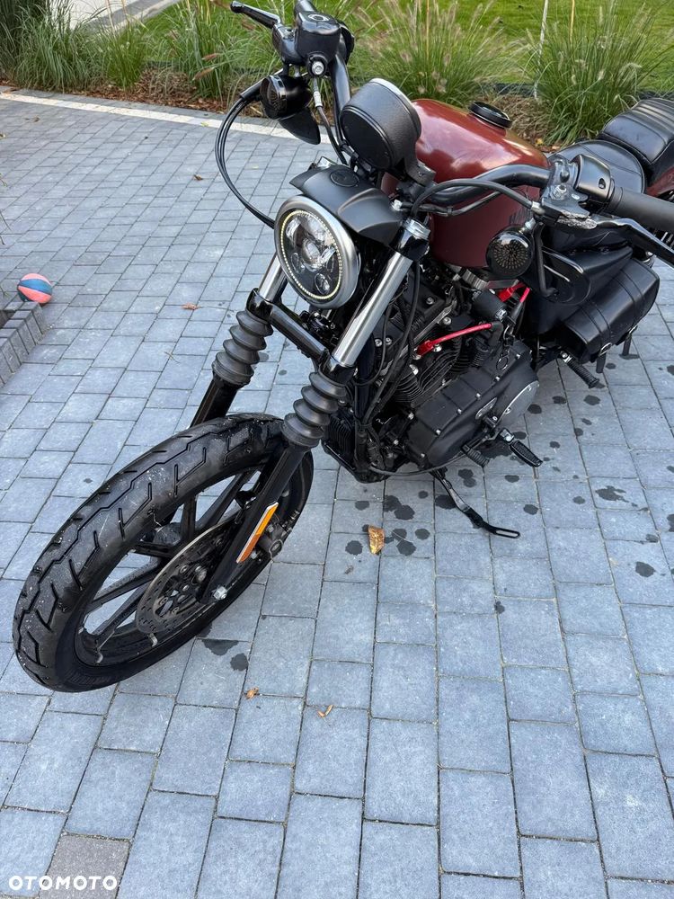 Harley-Davidson Sportster Iron 883 - 11